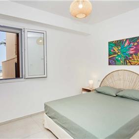 3 bedroom seaside apartments in Sicily, sleeps 6